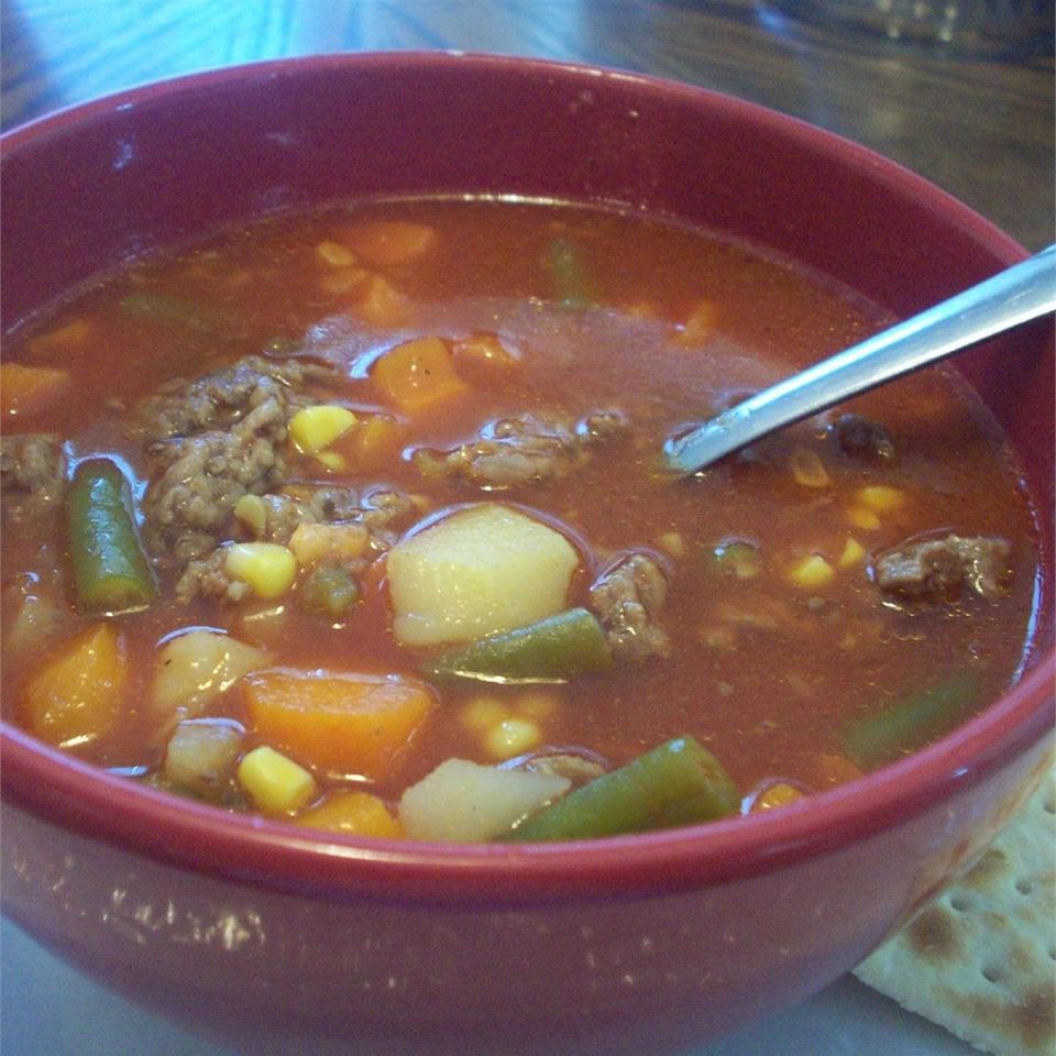 Говяжий суп из говядины в домашнем стиле