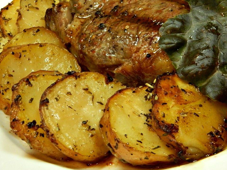 Греческий картофель с жаркой