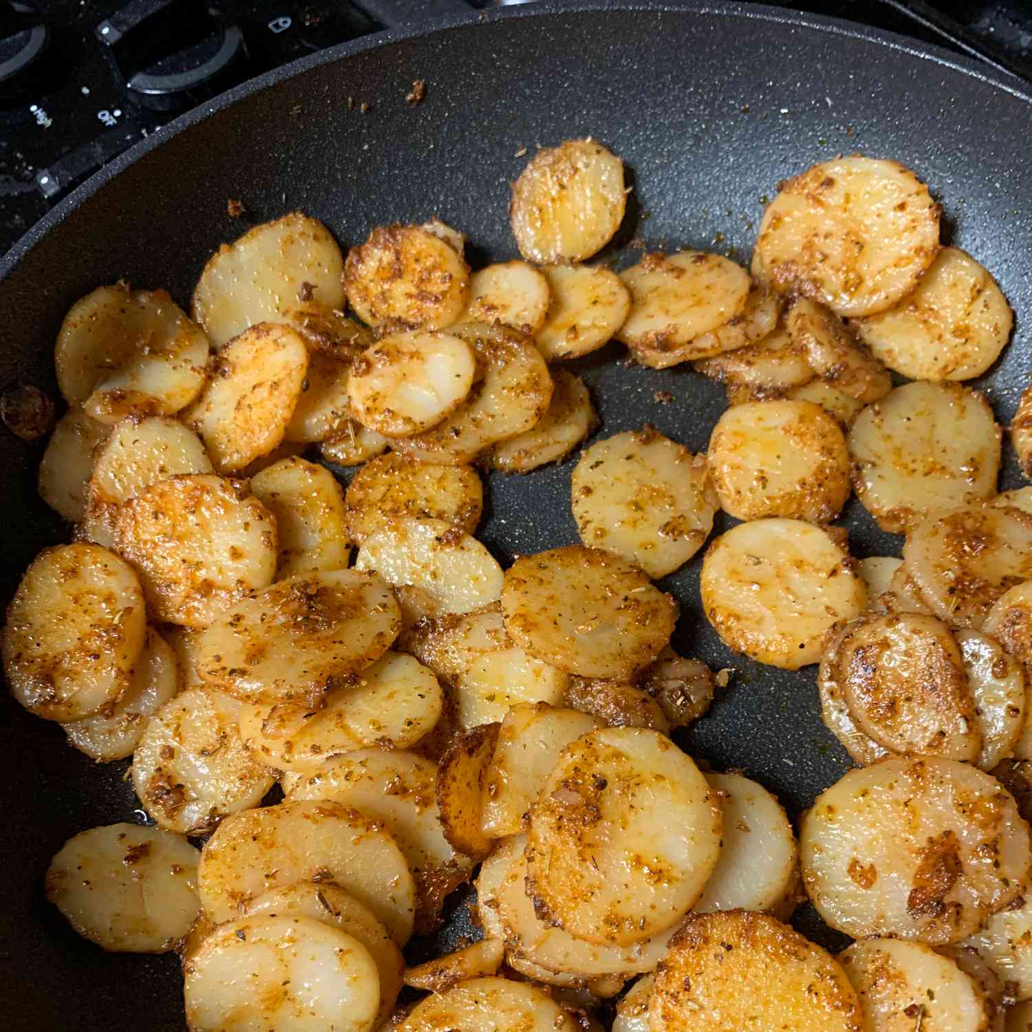 Приправлен картофелем