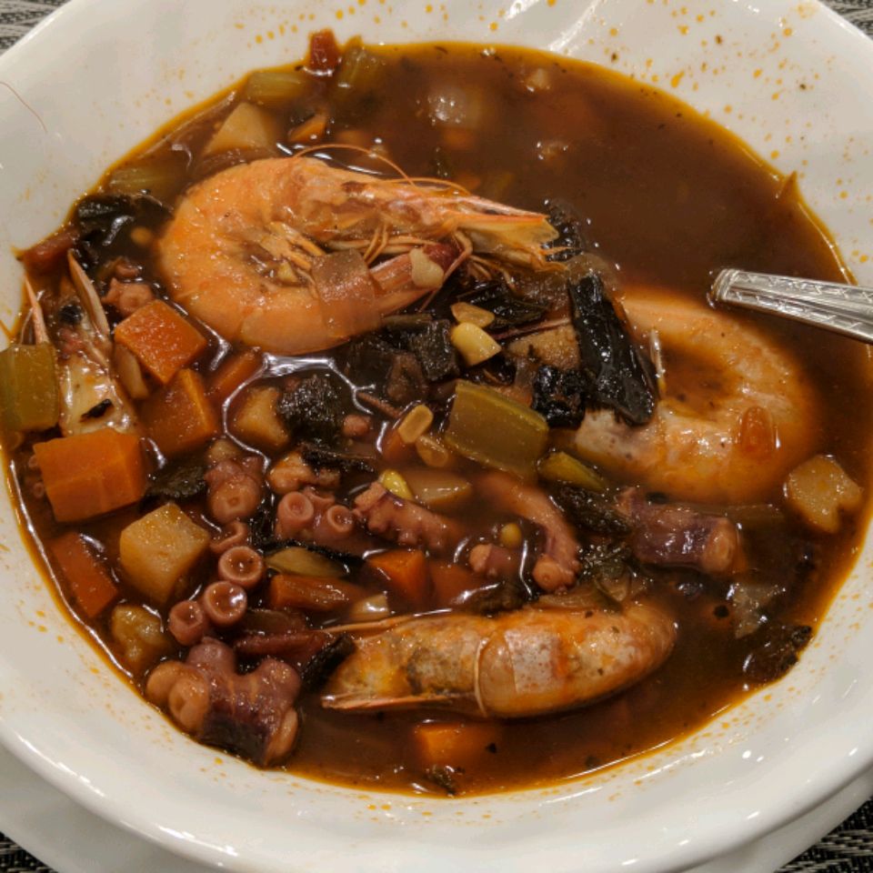 Суп из креветок и осьминога (Caldo de Camaron Y Pulpo)