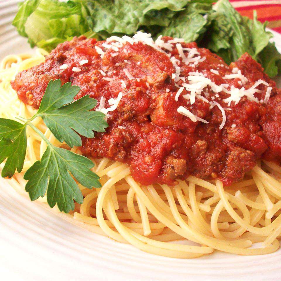 Любители мяса медленная плита соус спагетти