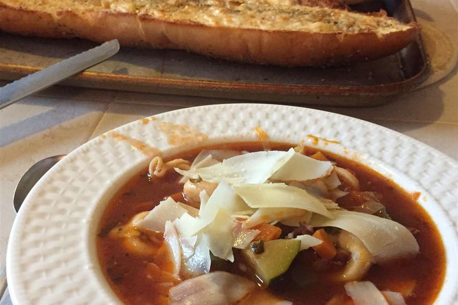 Итальянская колбасная тортеллини суп