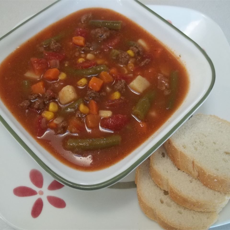 Потрясающий говяжий овощный суп