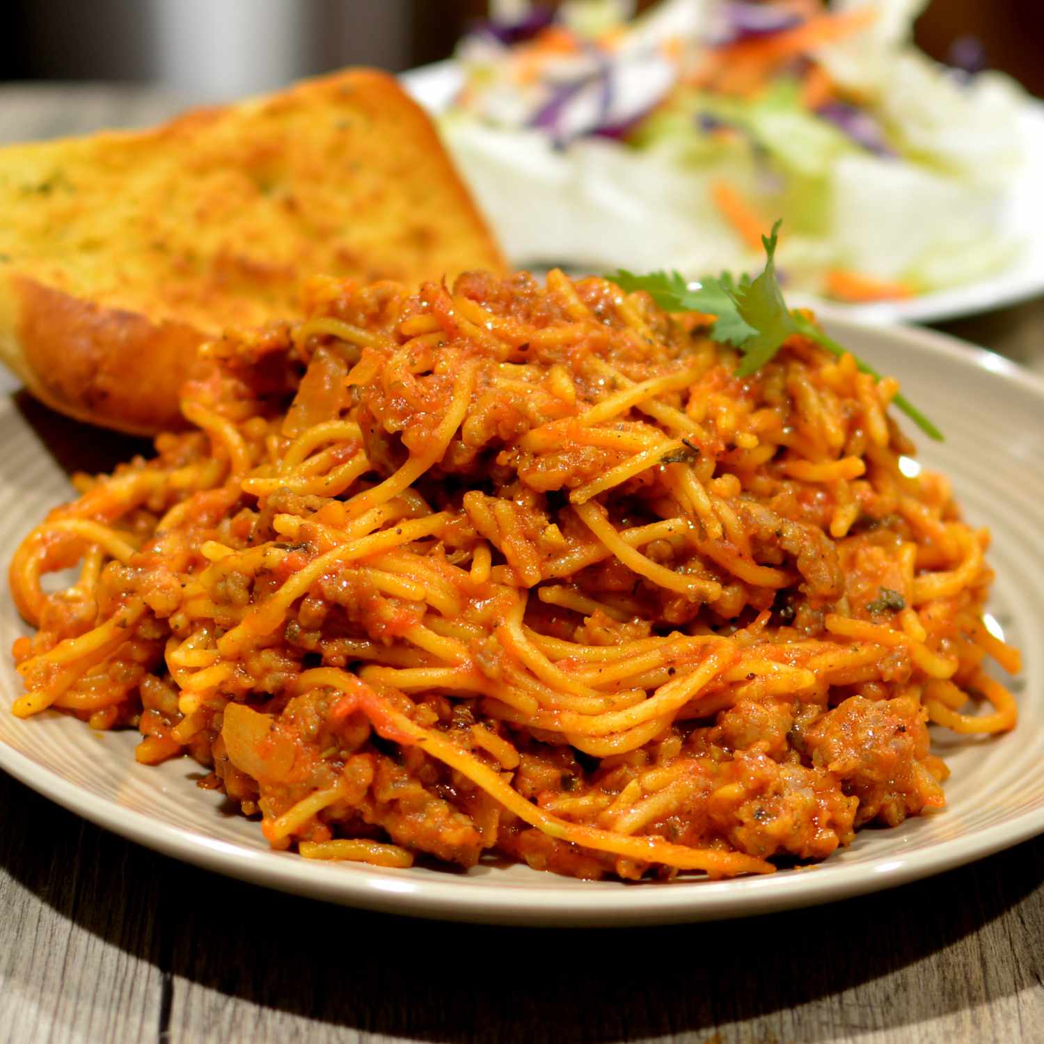 Spaghetti с одним пенсом с мясным соусом