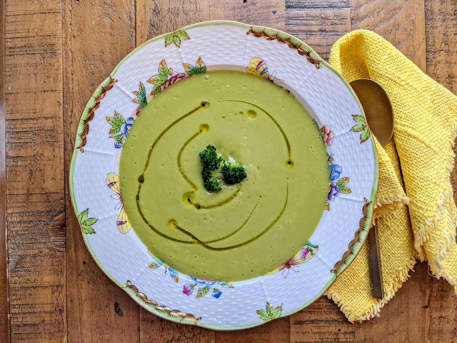 Гладкий суп из брокколи витамина