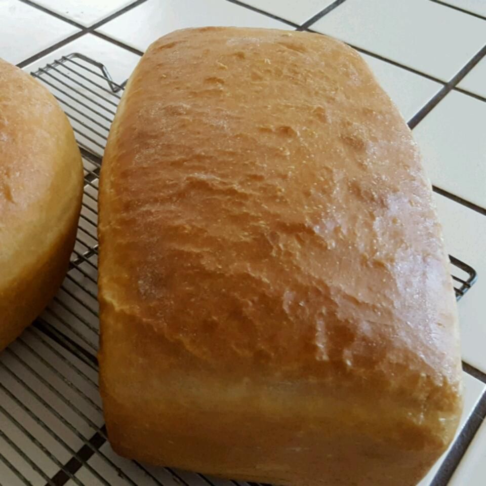 Хрустящий белый хлеб