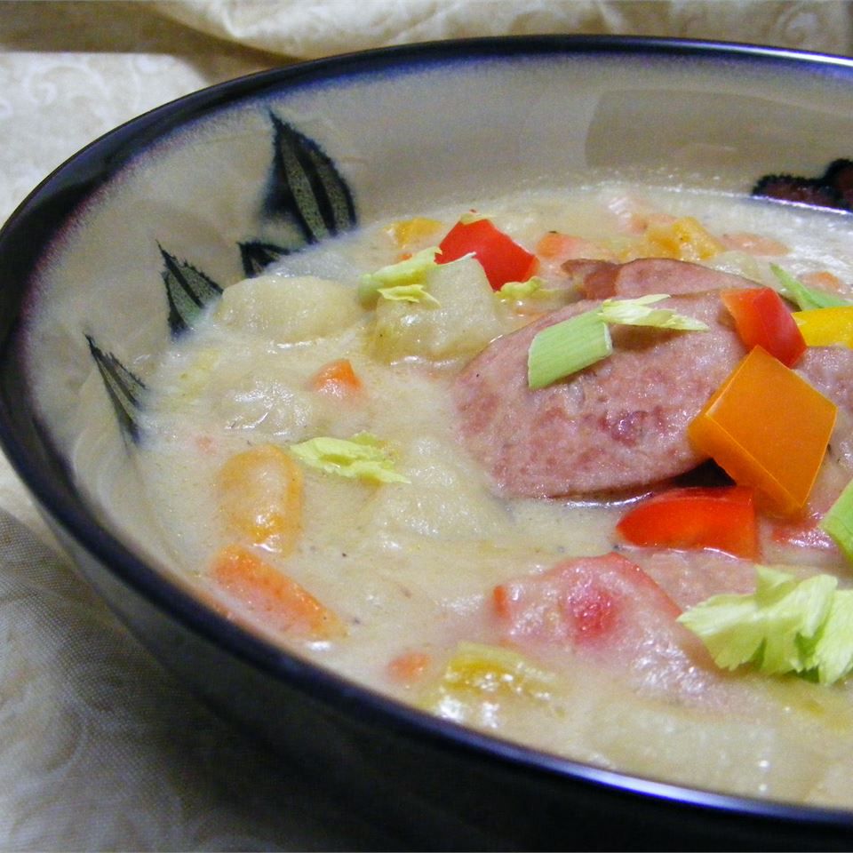 Легкий суп из картофельной колбасы