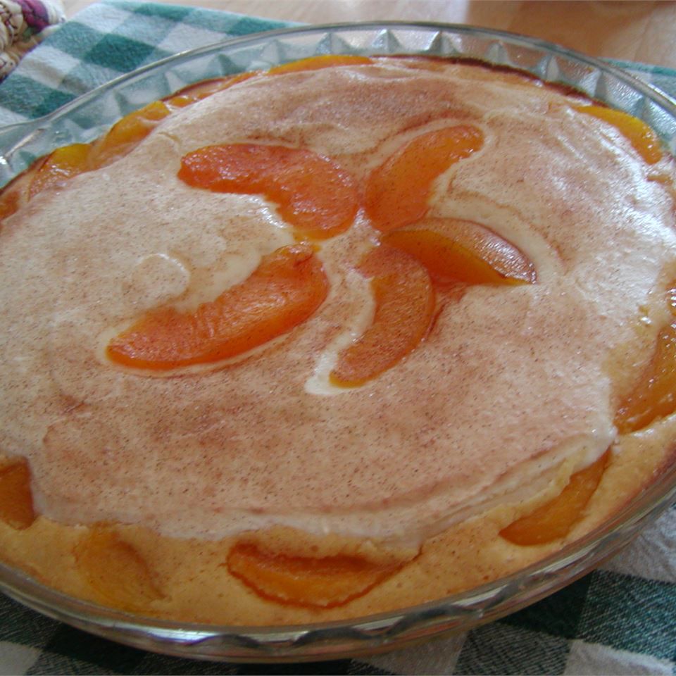 Персики и кремовый пирог