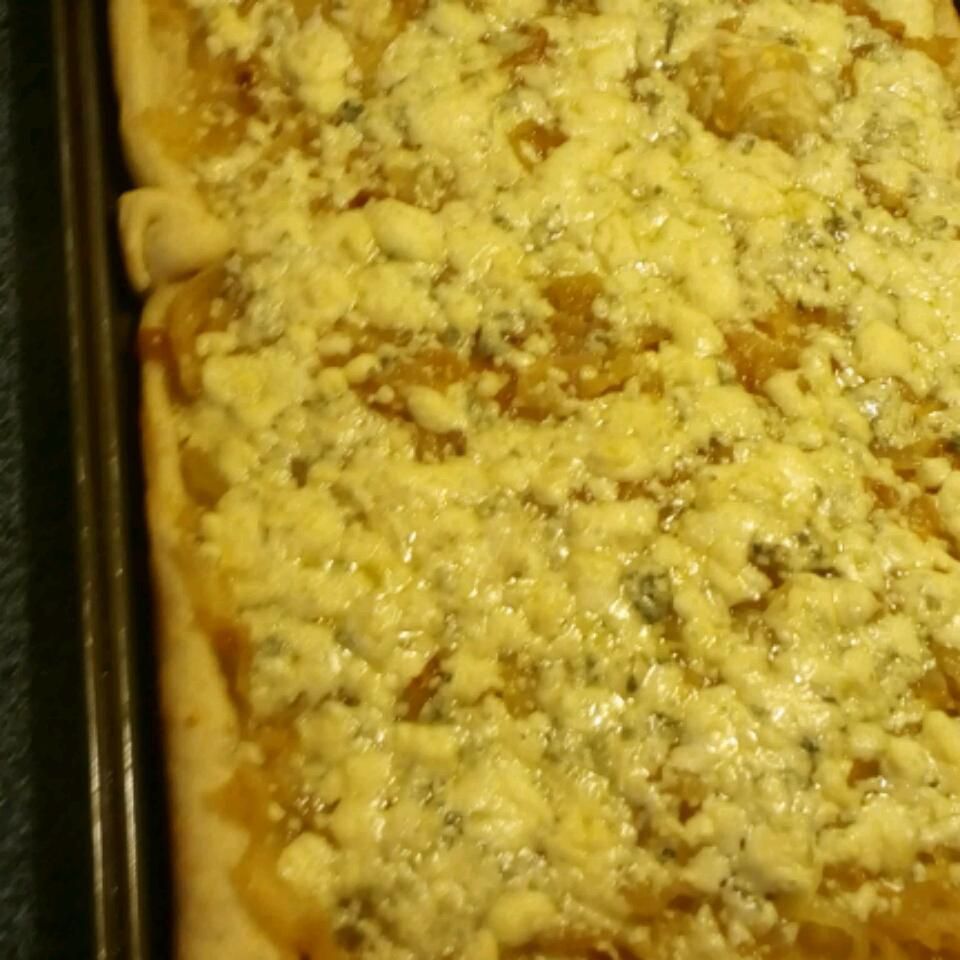 Карамелизованная лук и пицца Горгонзола
