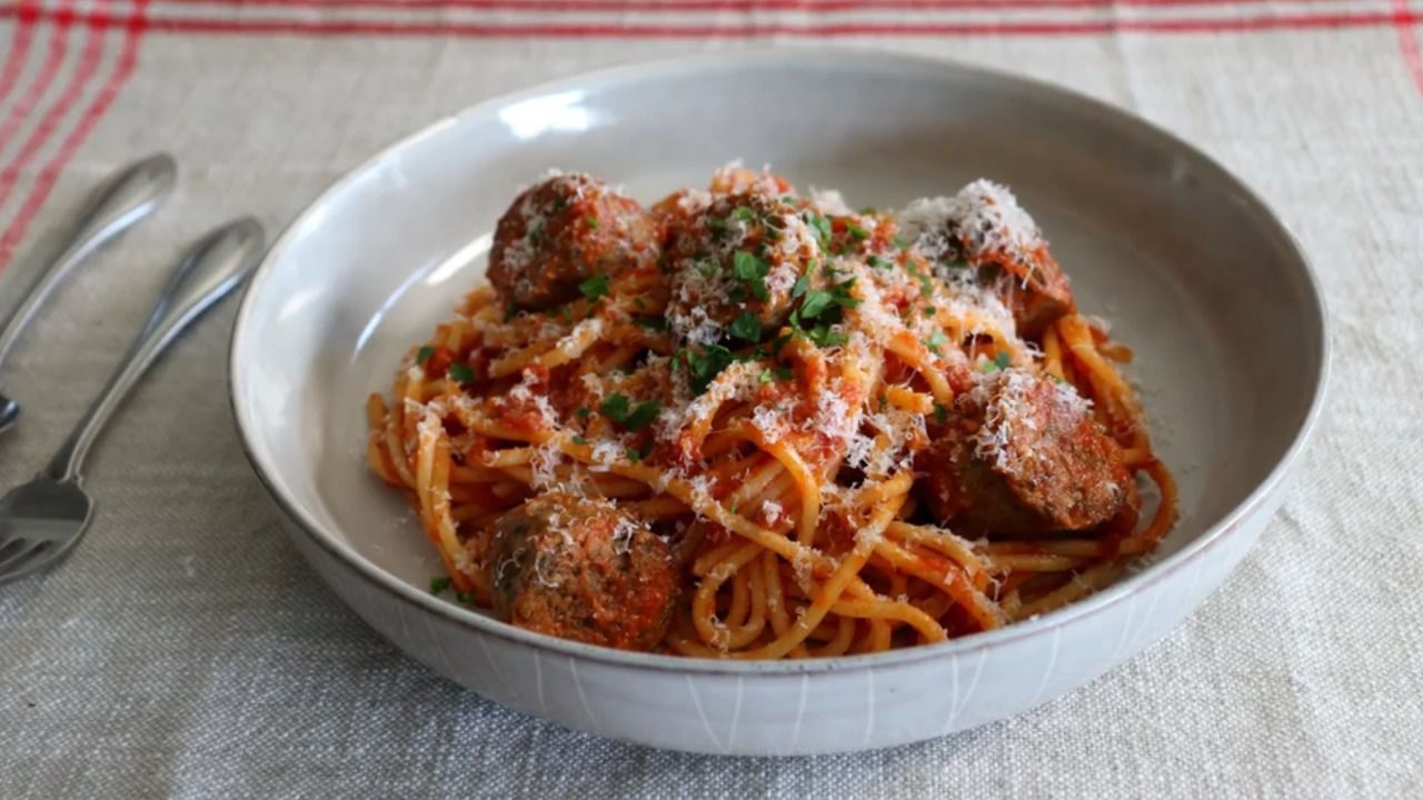 Итальянская колбасная спагетти