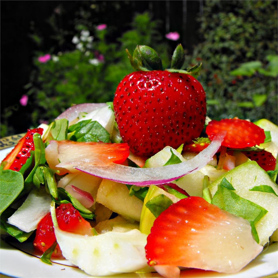 Spring Crawberry Spinach Salad