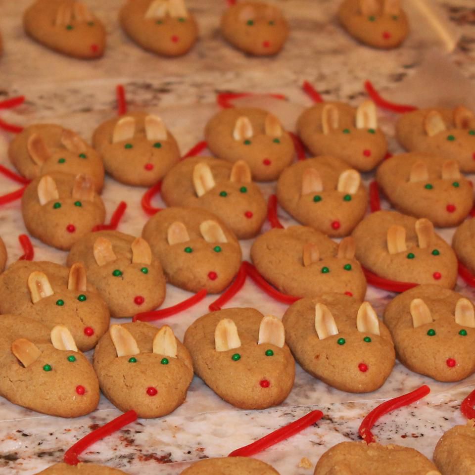 Рождественские мыши с арахисовым маслом