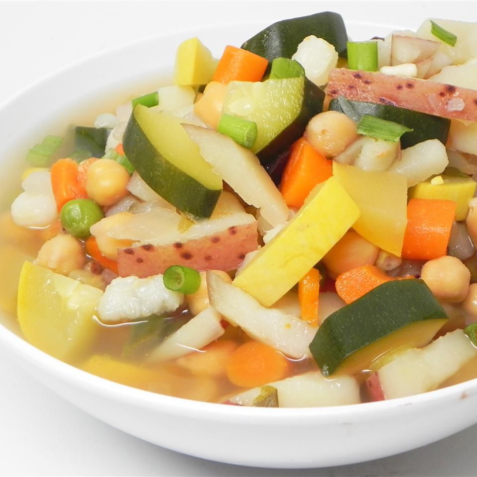 Сердечный куриный овощный суп III
