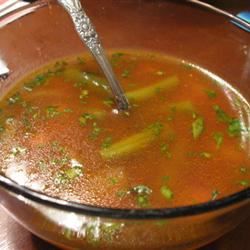 Вегетарианский суп с базиликом