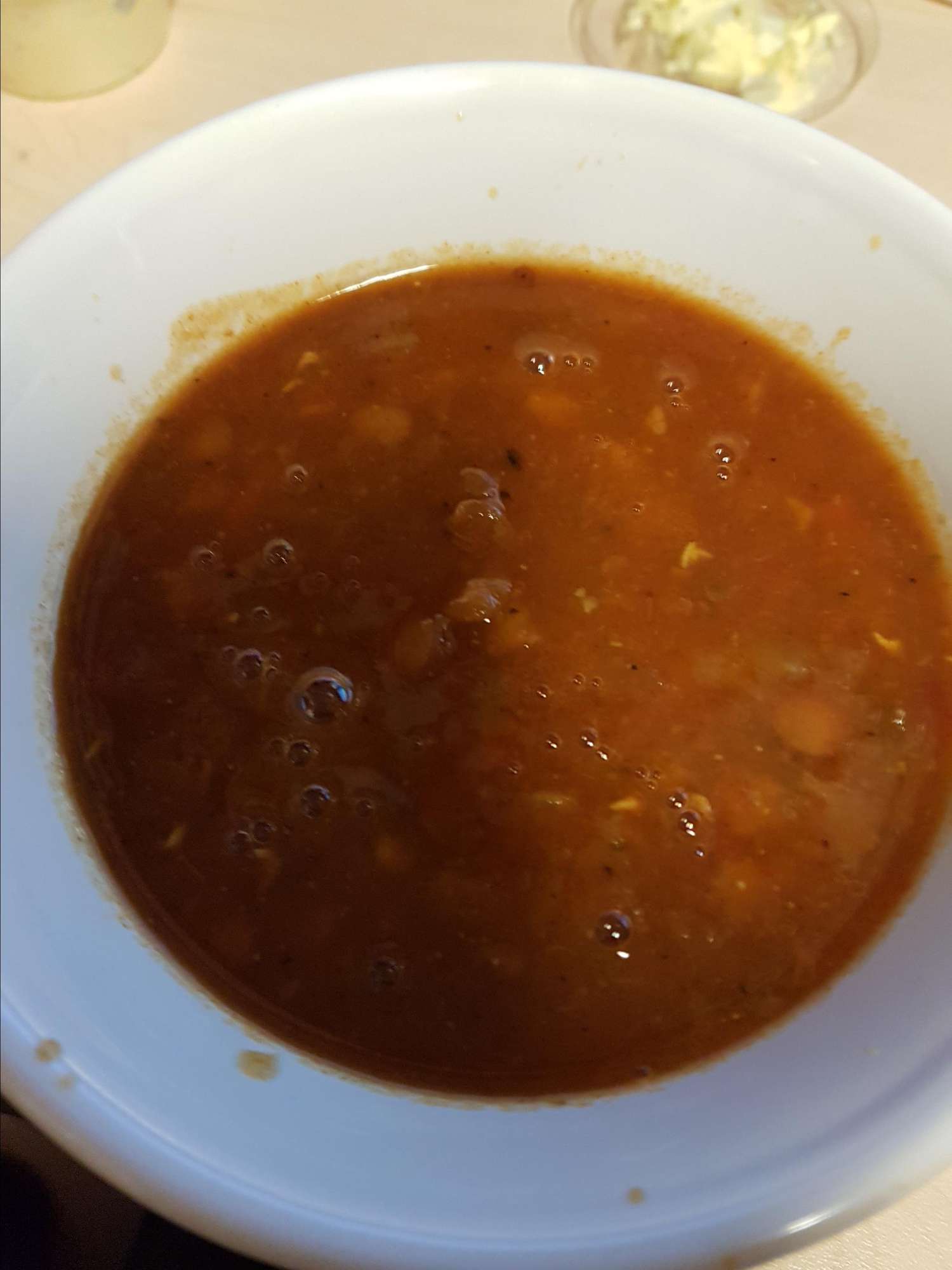 Острый помидор и суп из чечевицы