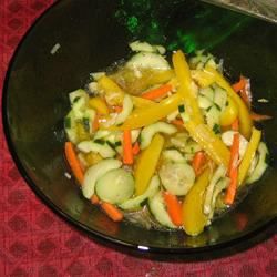 Маринованный овощный салат