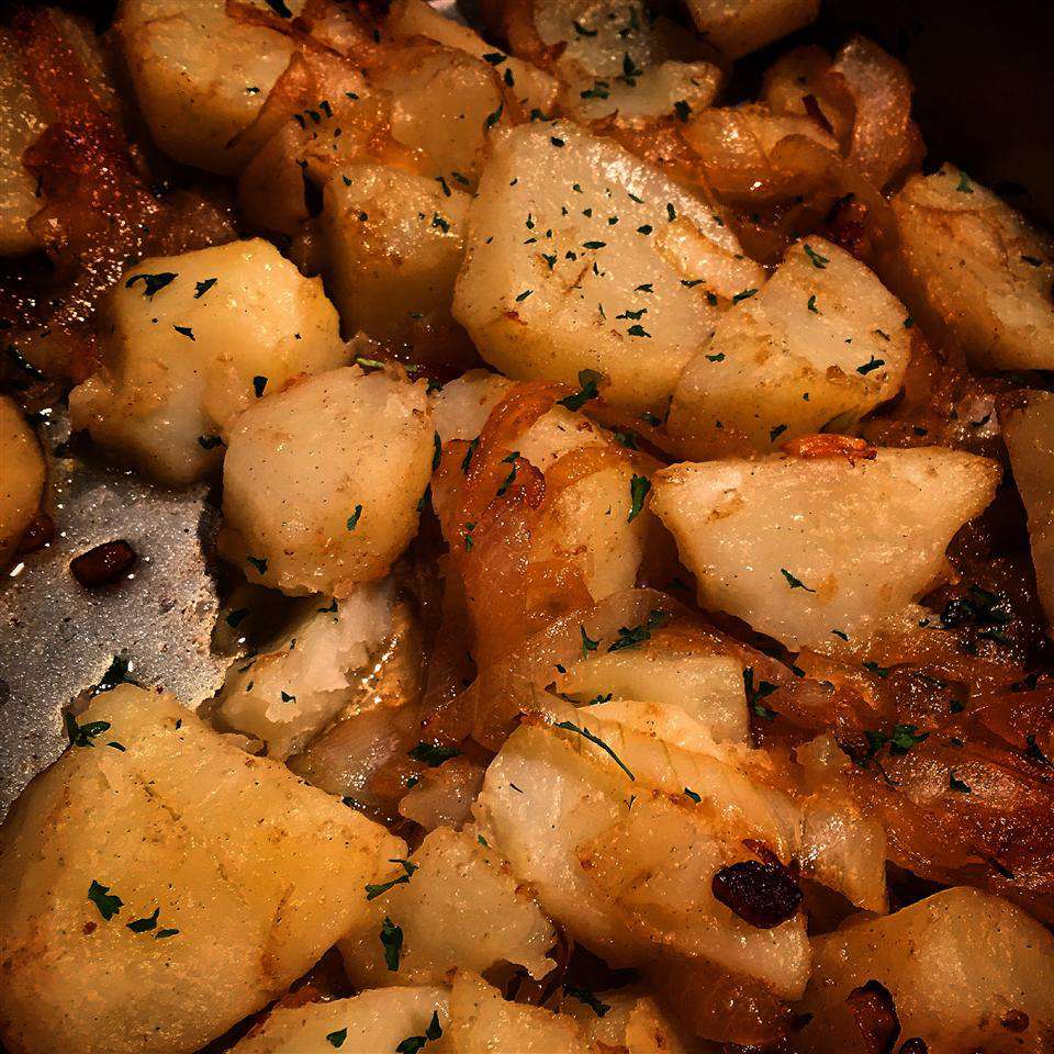 Lyonnaise картофель