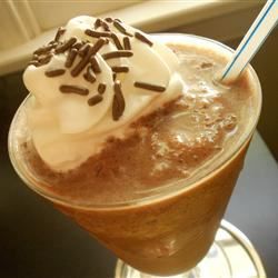 Легкий шоколадный молочный коктейль