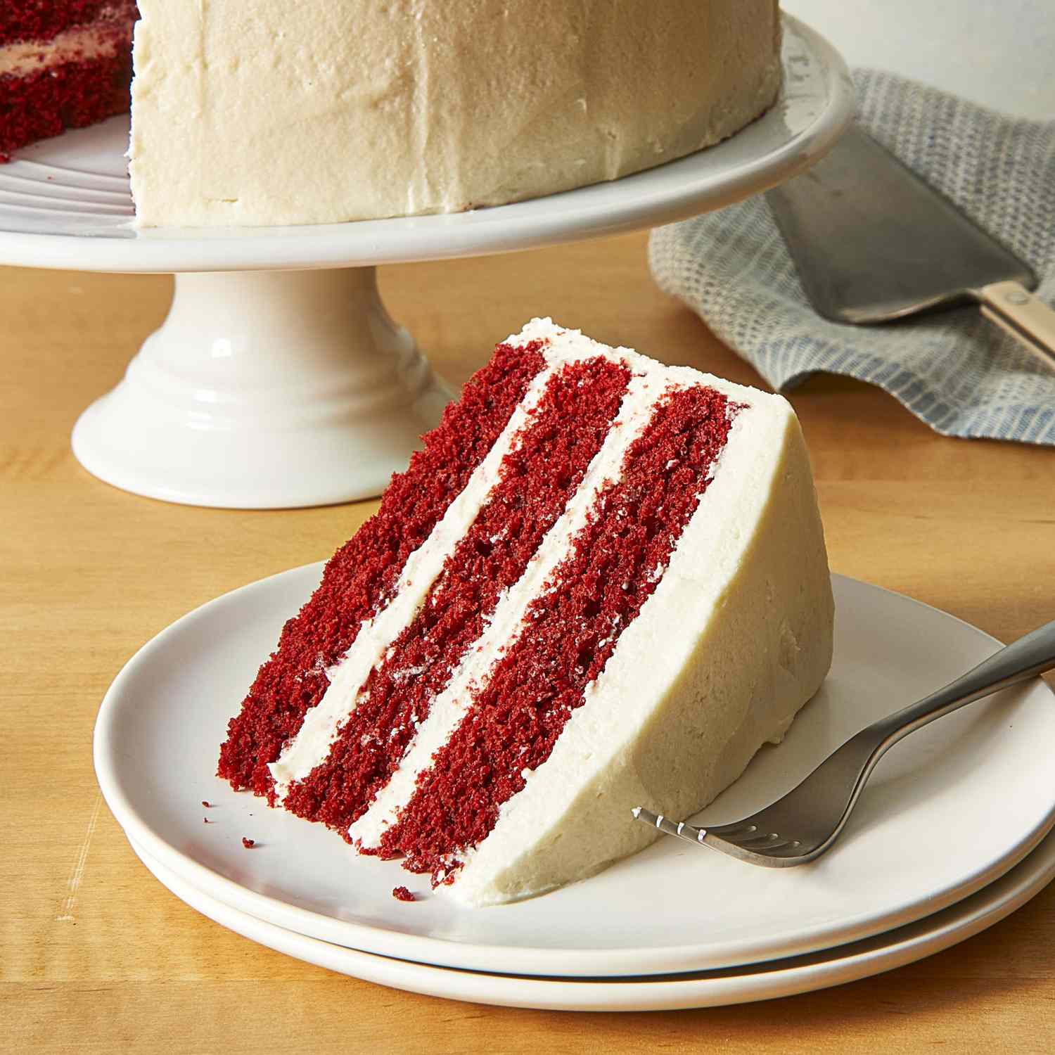 Южный красный бархатный торт