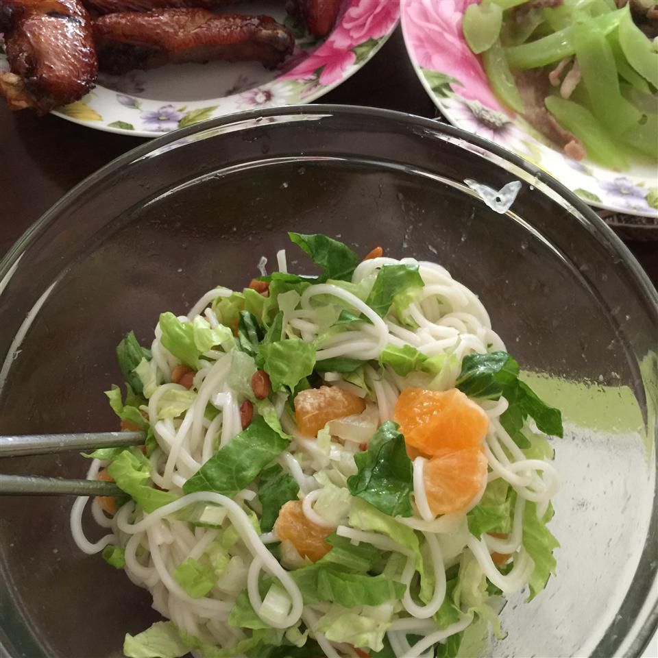 Китайский салат с лапшой