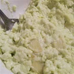 Праздничный зеленый желатиновый салат