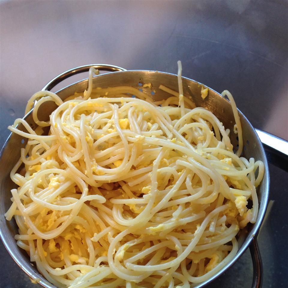 Яйца и спагетти