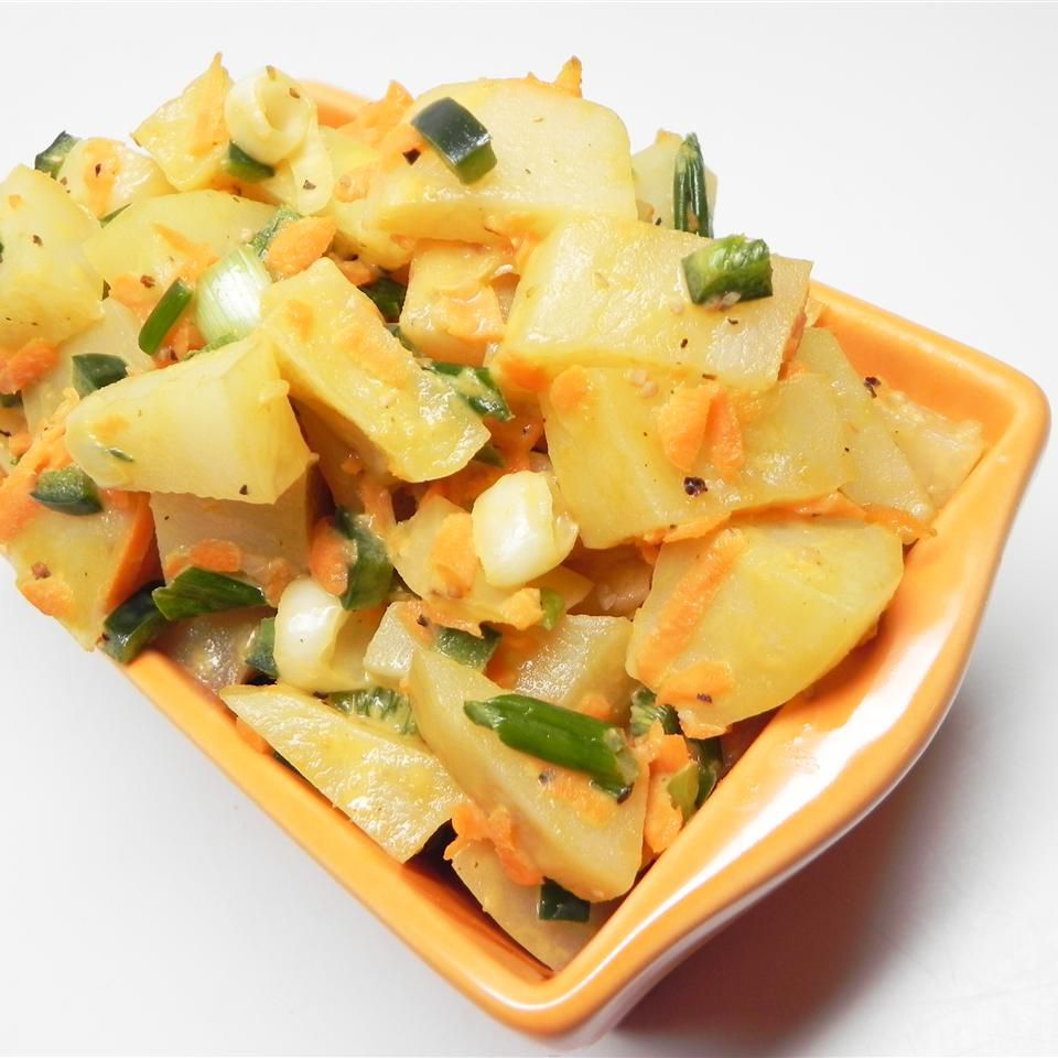 Красочный и легкий картофельный салат