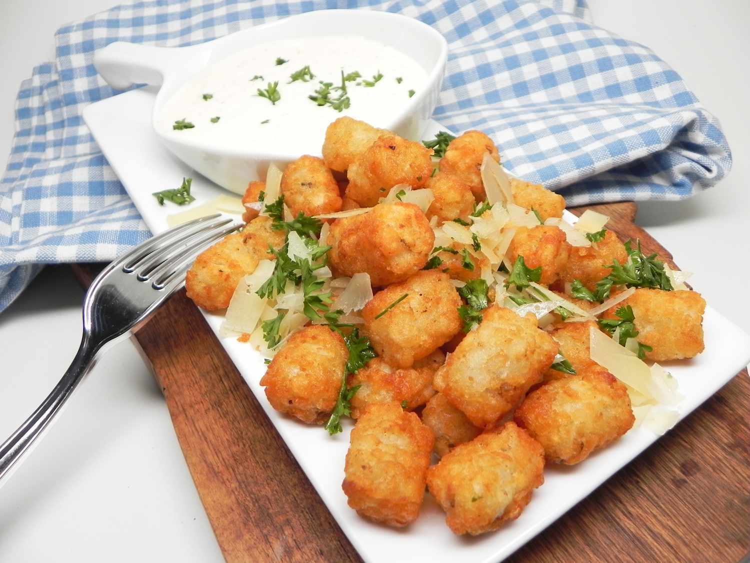 Tater Tots с трюфельными айоли