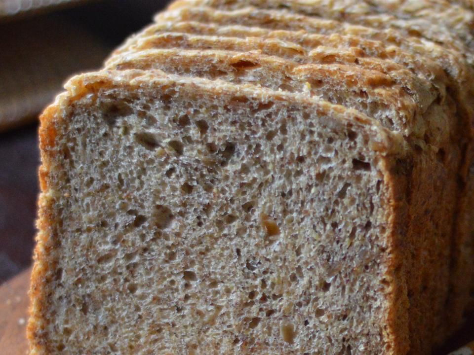 Хлеб с льном и подсолнечниками