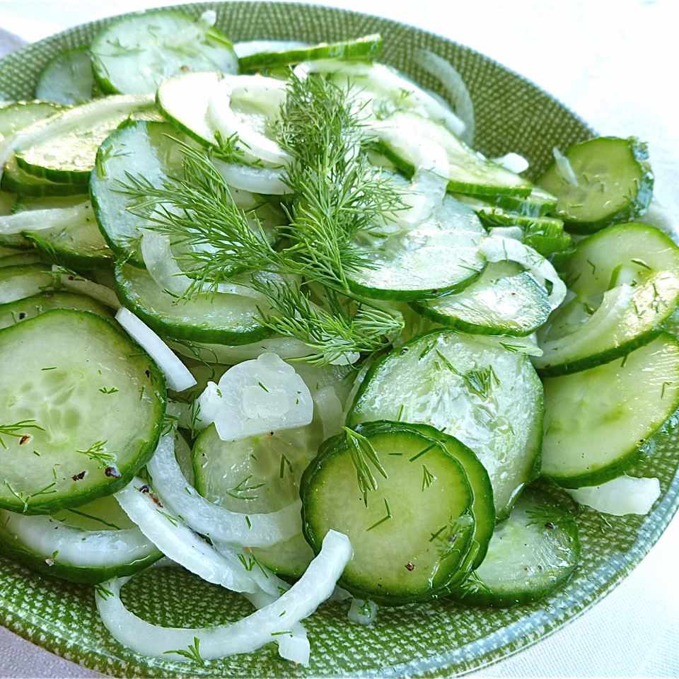 Венгерский салат из огурца