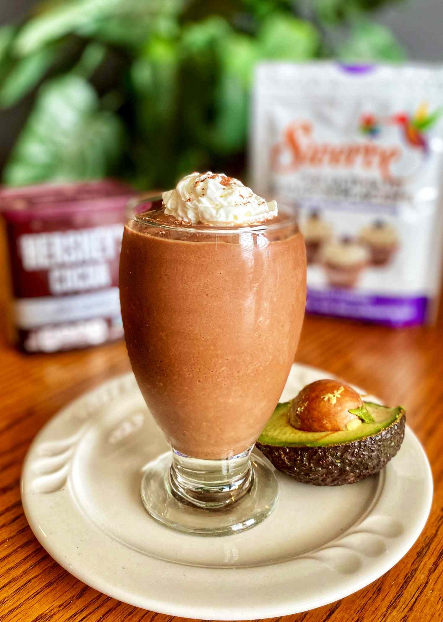 Веганский шоколадный авокадо коктейль