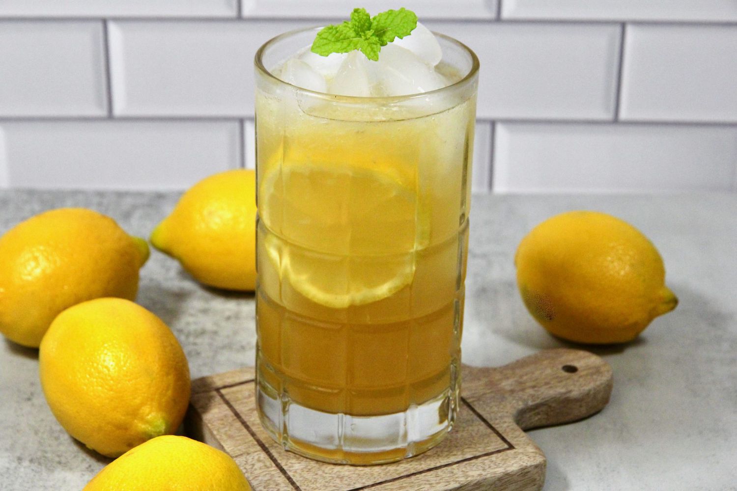 Медовый лимонад