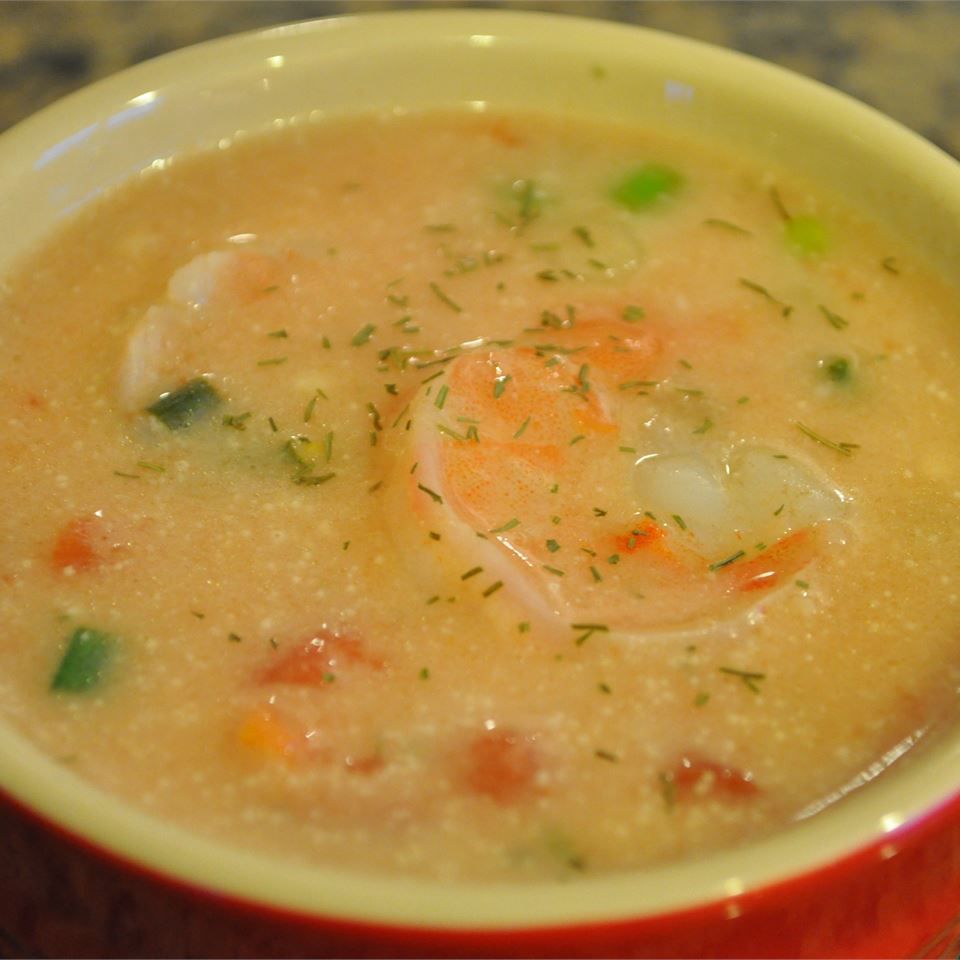 Пряная креветка и суп из красной фасоли