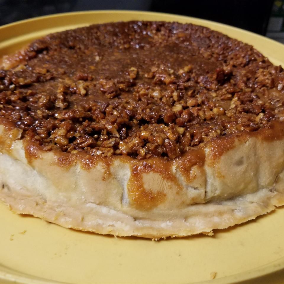 Яблочный пирог с карамельным пекан
