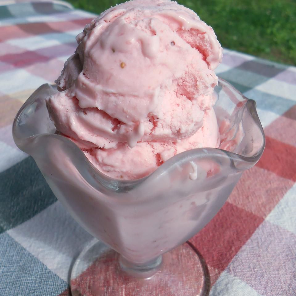 Шеф -повар Johns Strawberry мороженое