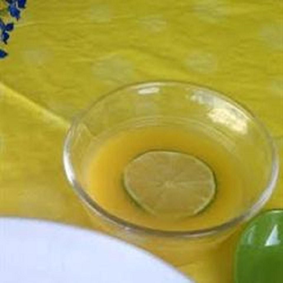 Охлажденный манго и ананасовый суп