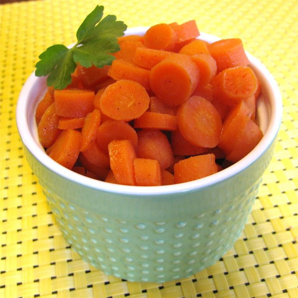 Корица и апельсиновая остекленная морковь