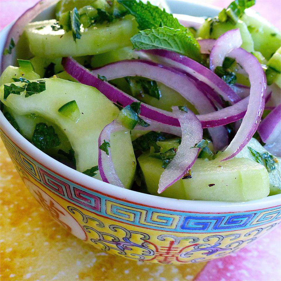 Огуречный салат чили