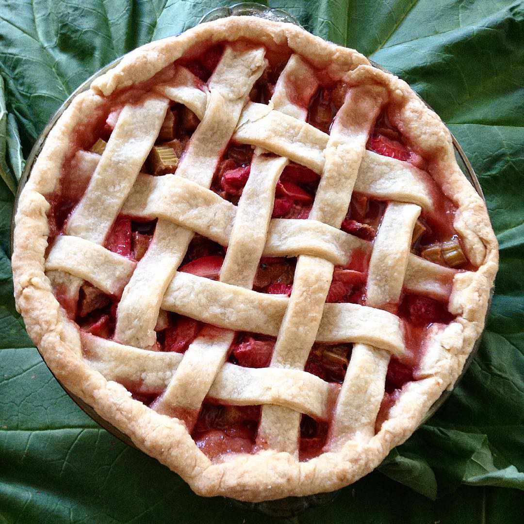Renees Strawberry Rhubarb Pie