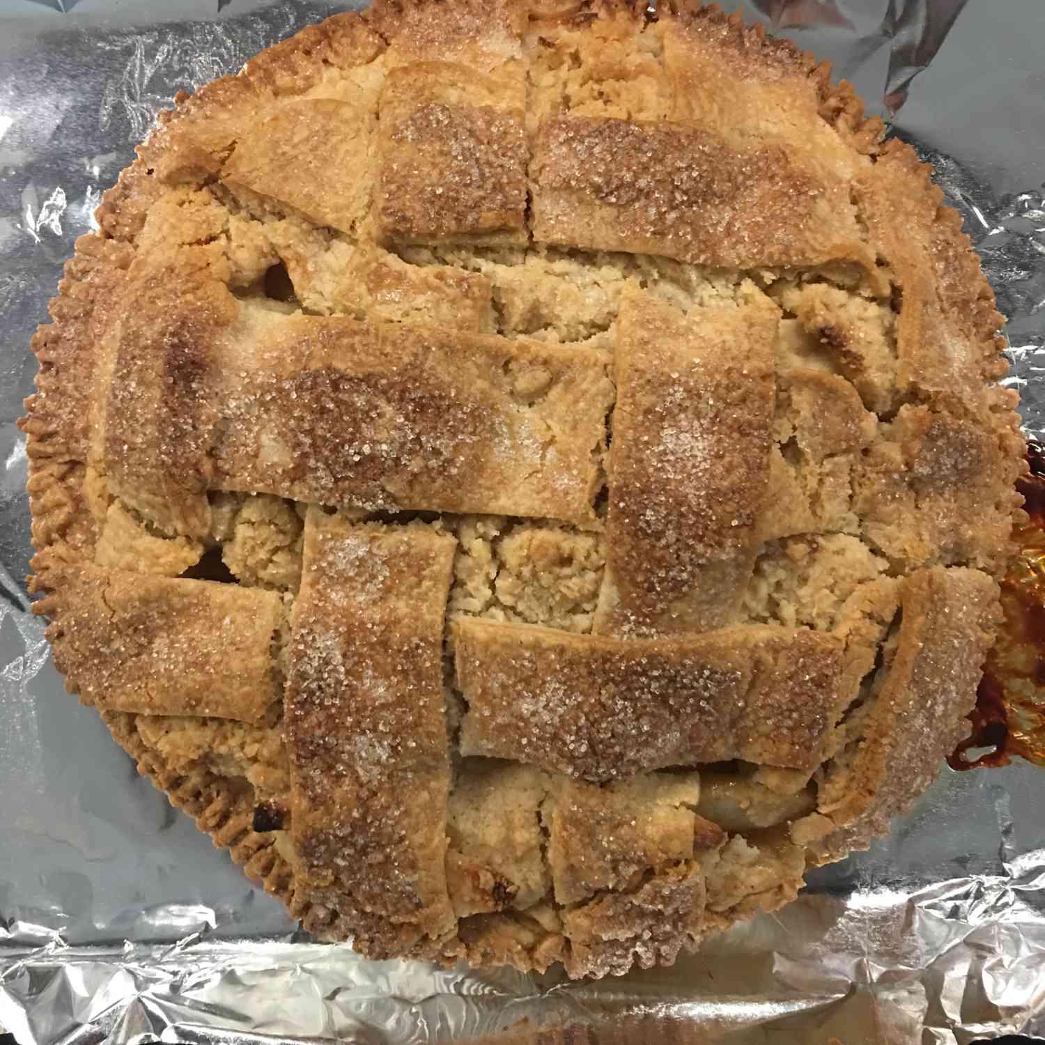 Карамельный яблочный пирог