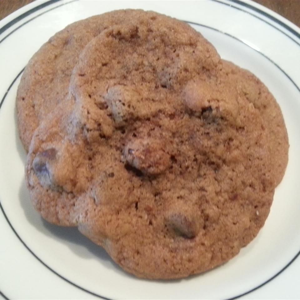 Шоколадное печенье с орехом пекана