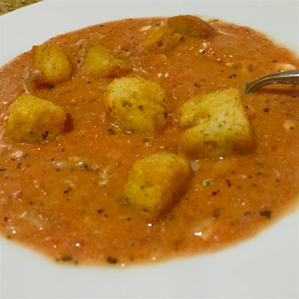 Суп помидоров и орзо с горгонзолой