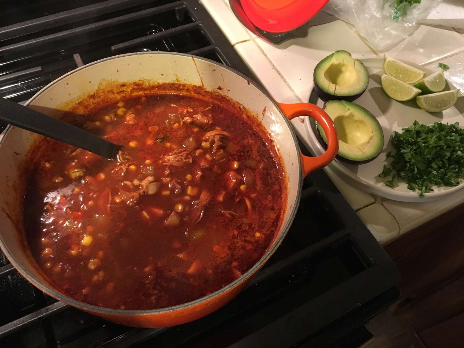 Мексиканский куриный суп из тортильи