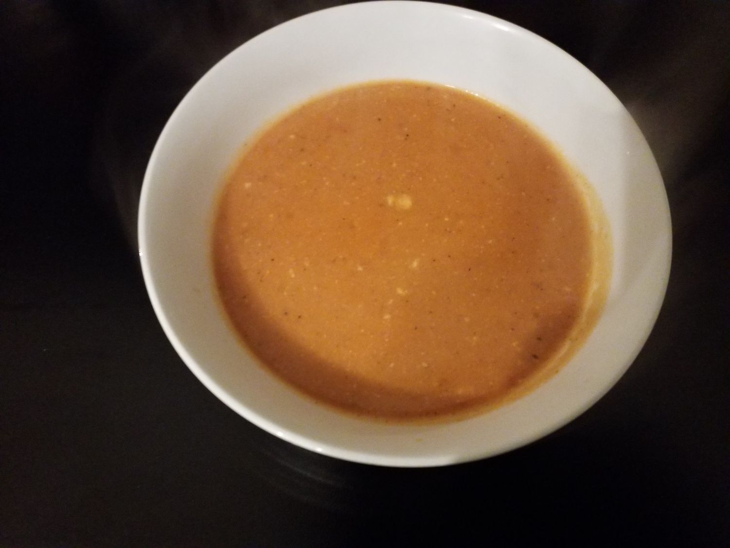 Классический суп из томатного и базилика без молочных продуктов