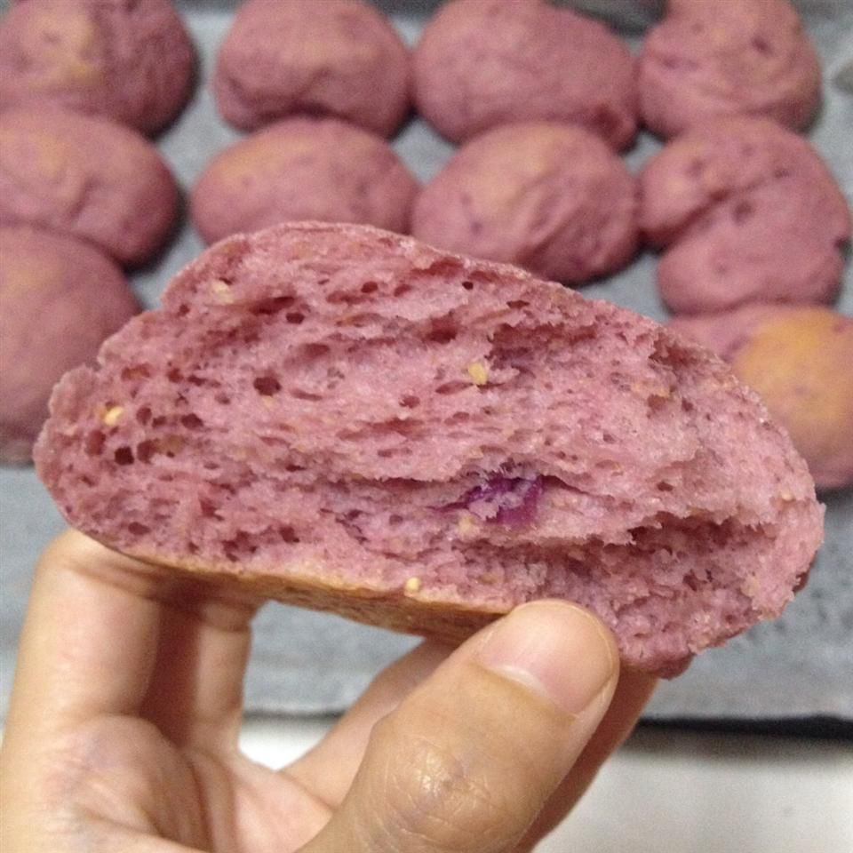 Пурпурный сладкий картофель цельнозерновой булочка