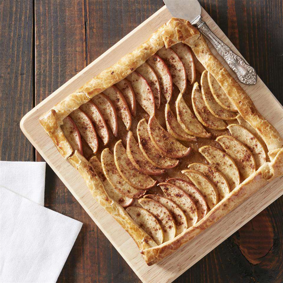 Яблочный пирог с коричневым маслом