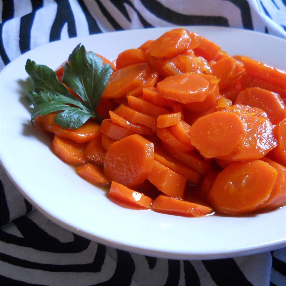 Легкая застекленная морковь