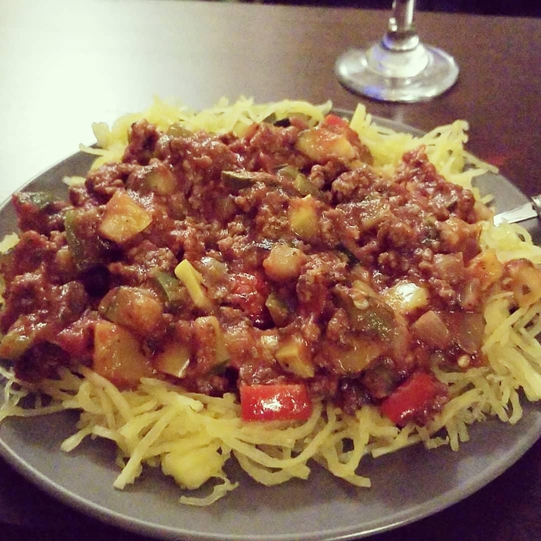 Спагетти спагетти с мясным соусом