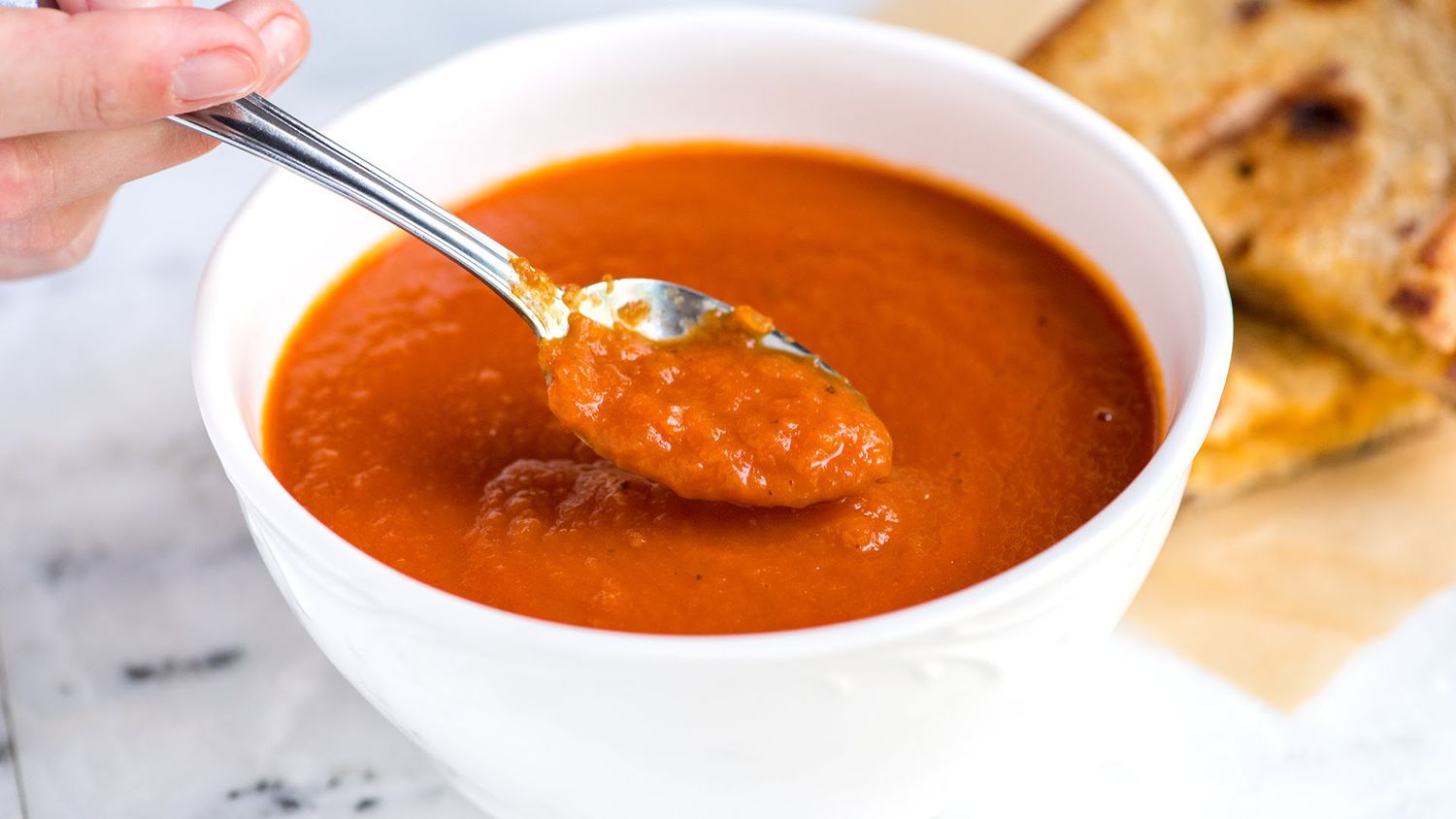 Мгновенный горшок свежий томатный суп