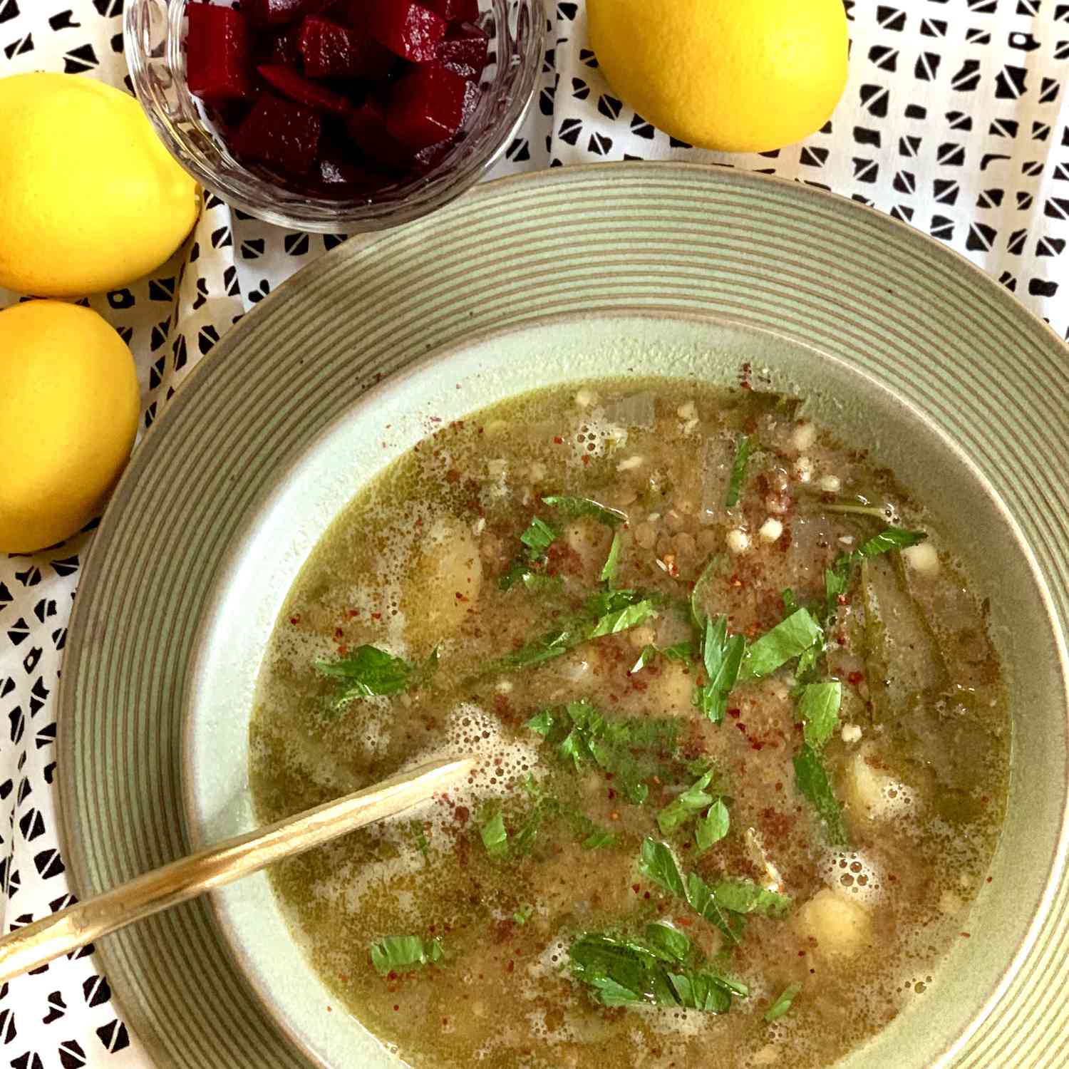Суп из чечевицы, ливанский стиль